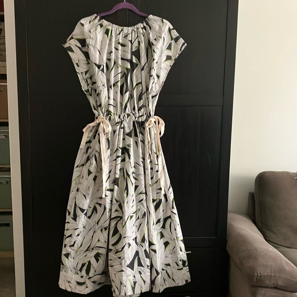 Banana Republic Leaf Print Midi Dress